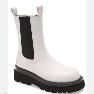 Jeffrey Campbell Tanked white lug chelsea boots 9.5
